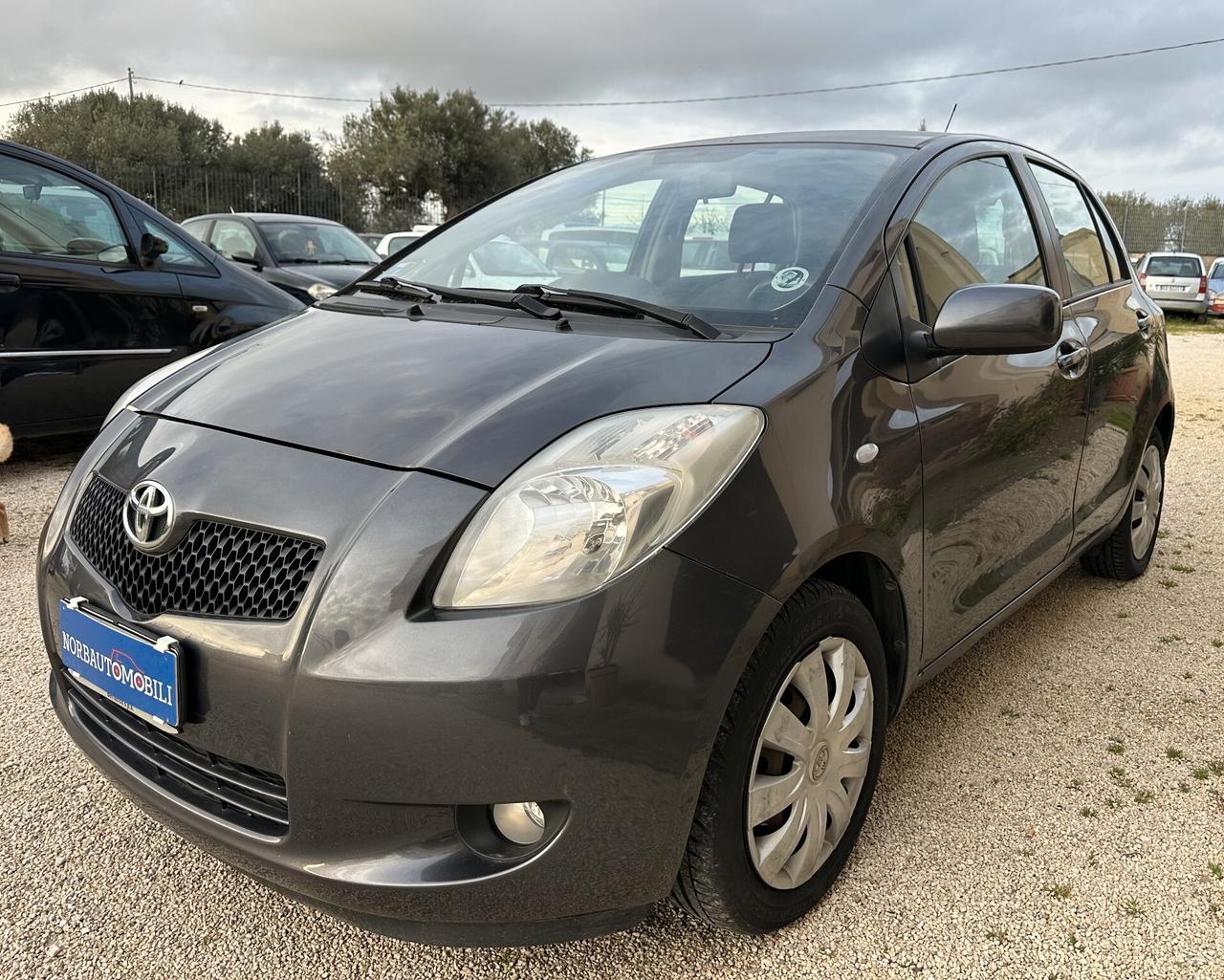 Toyota Yaris 1.3 5pt Benz Navi 2007 Garantita