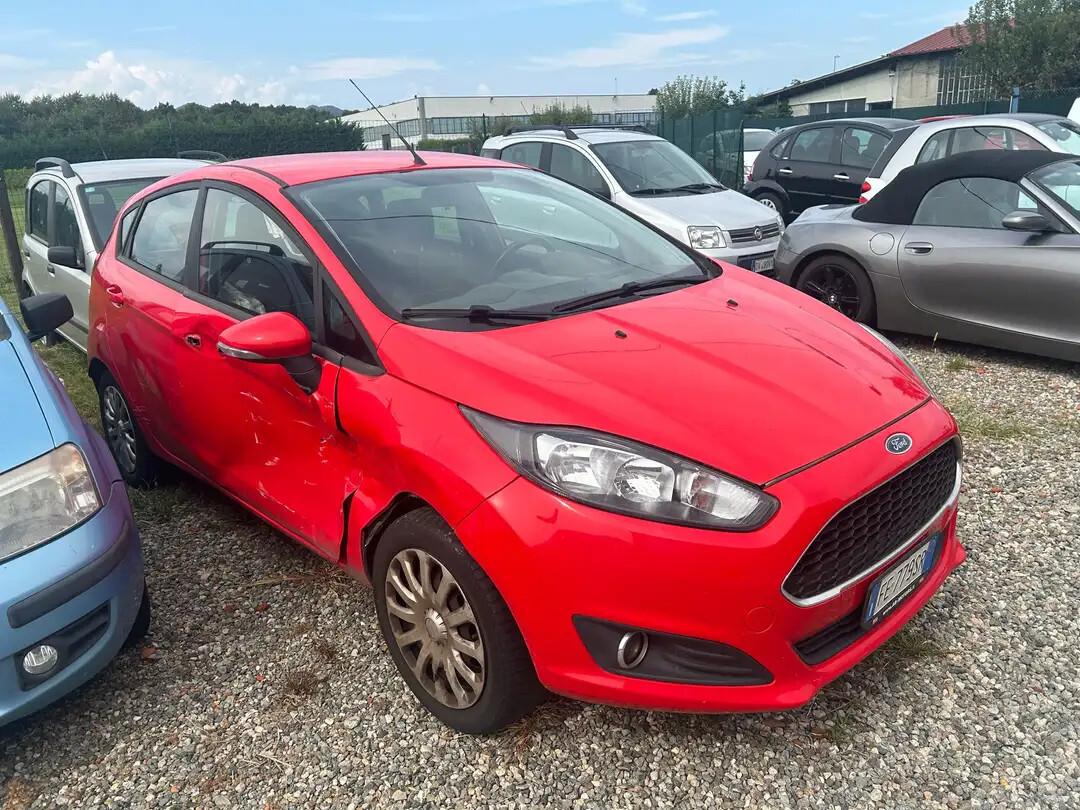 Ford Fiesta 1.0 80CV 5 porte Business INCIDENTATA