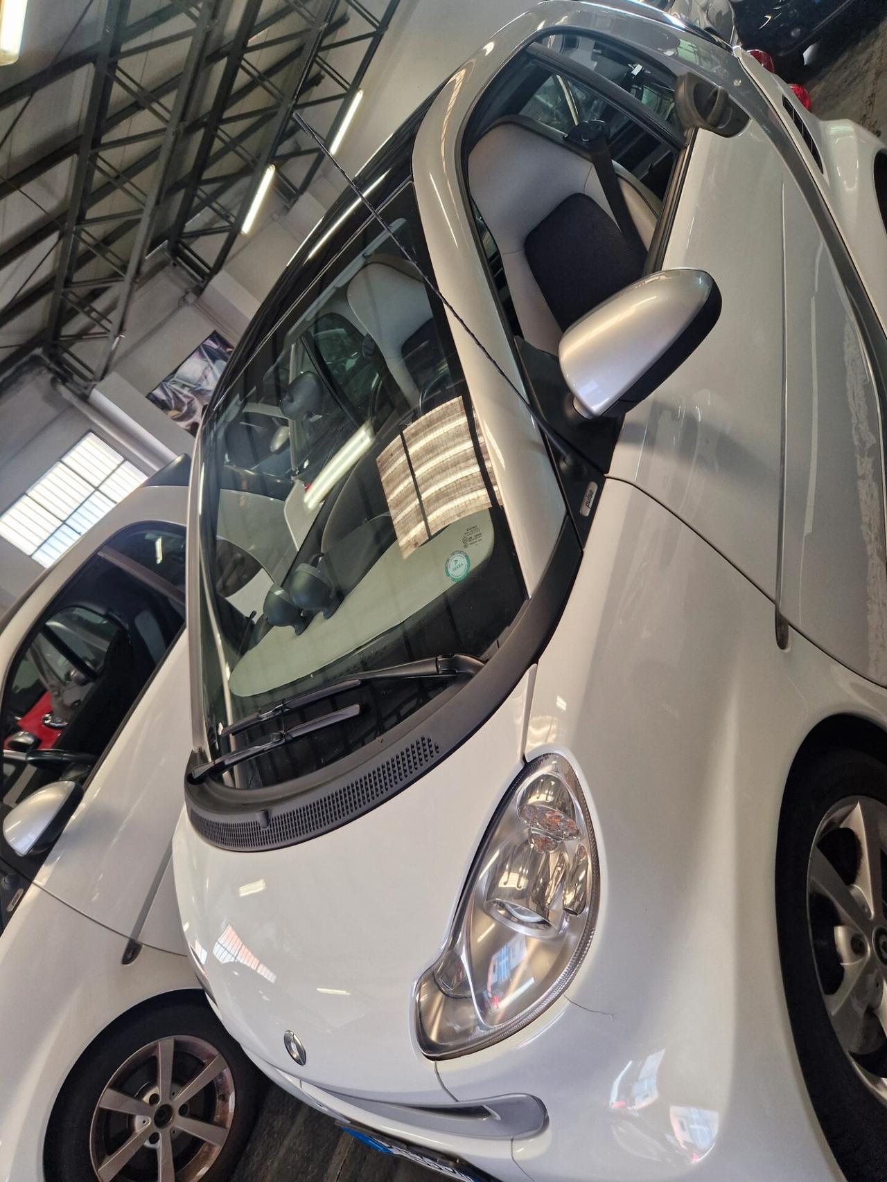 Pulse 09 motore revisionato frizione nuova pelle white