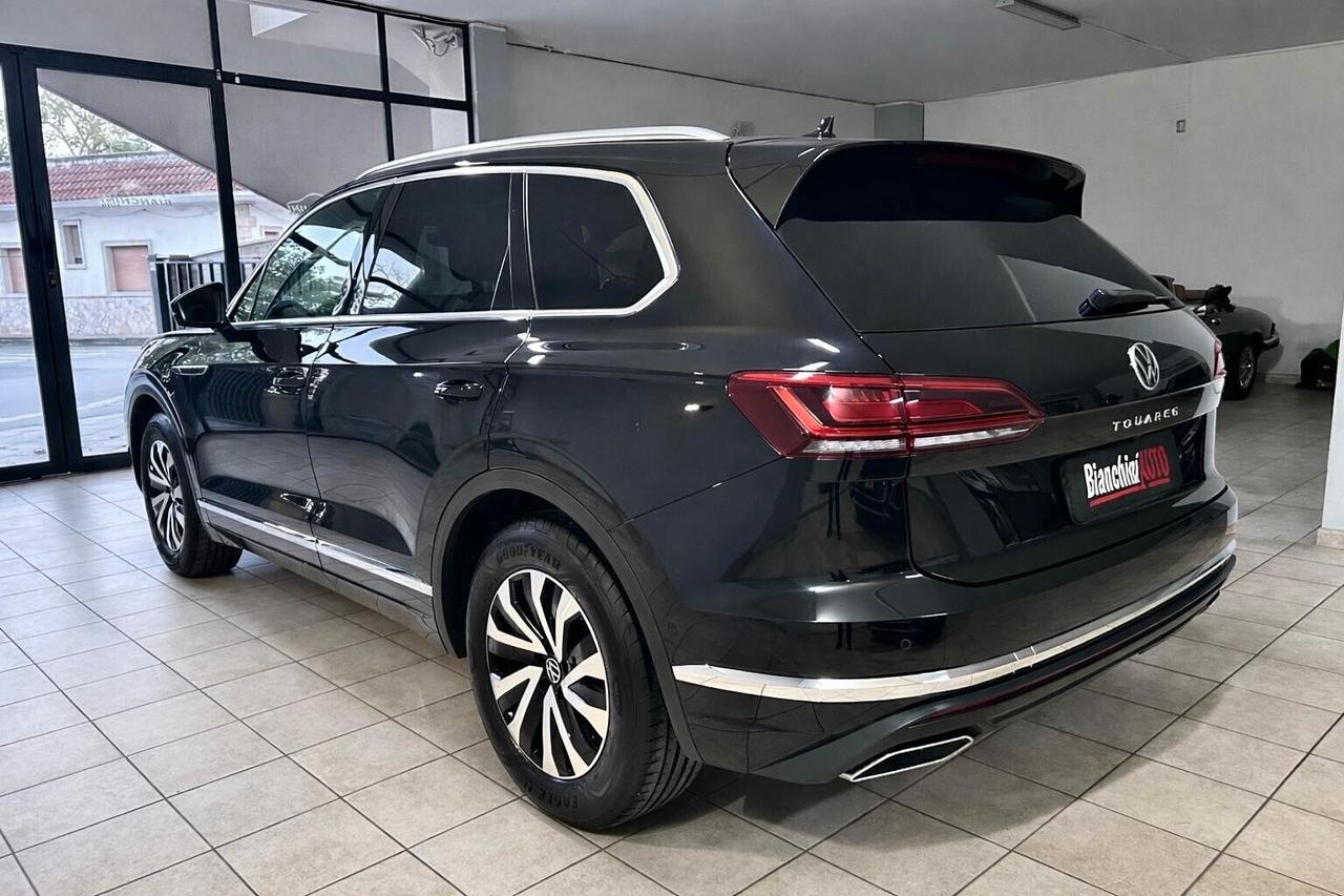 Volkswagen Touareg 3.0 V6 TDI SCR Elegance SoP. Pneum. G. Traino