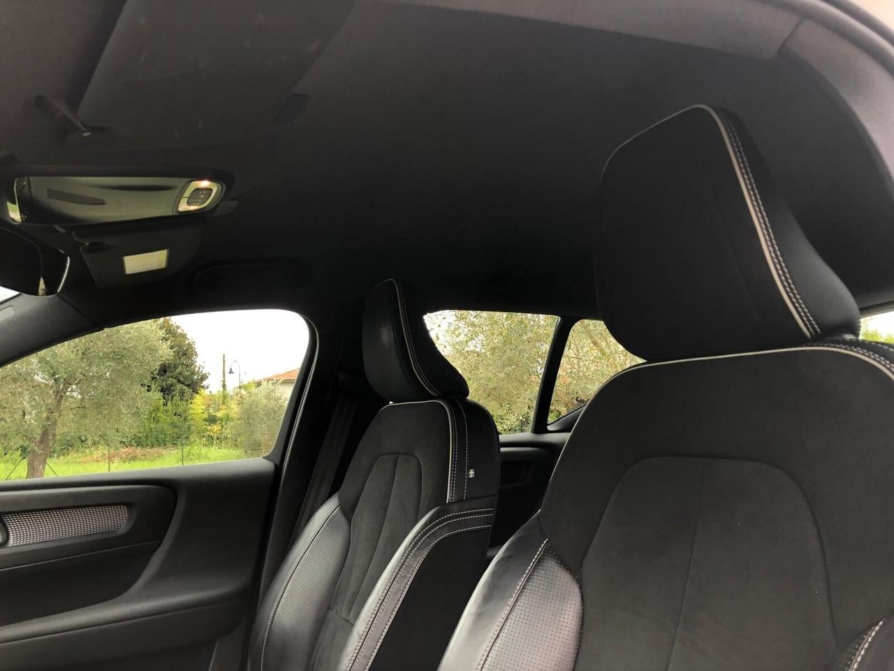 Volvo XC40 D3 Geartronic R-design UNICO PROPRIETARIO IVA DEDUCIBILE GARANZIA CONFORMGEST COMPLETA 12 MESI RINNOVABILE FINO A 60 MESI