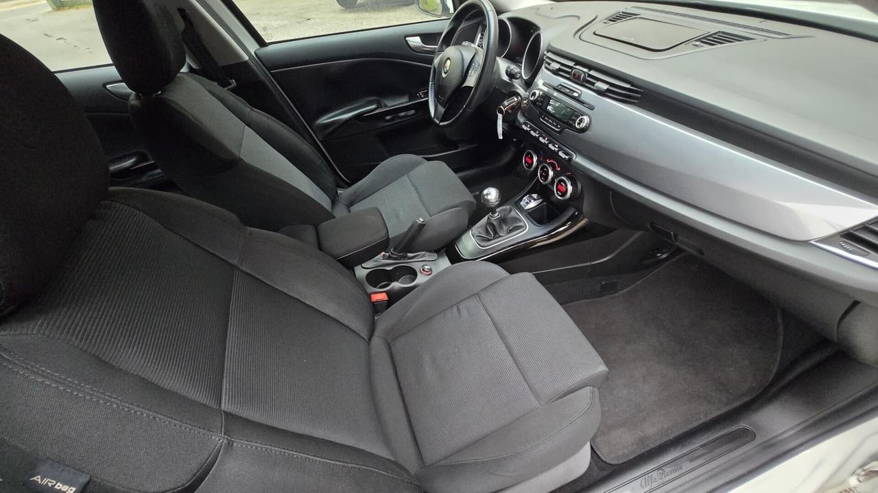Alfa Romeo Giulietta 1.6 JTDm-2 105 CV Exclusive