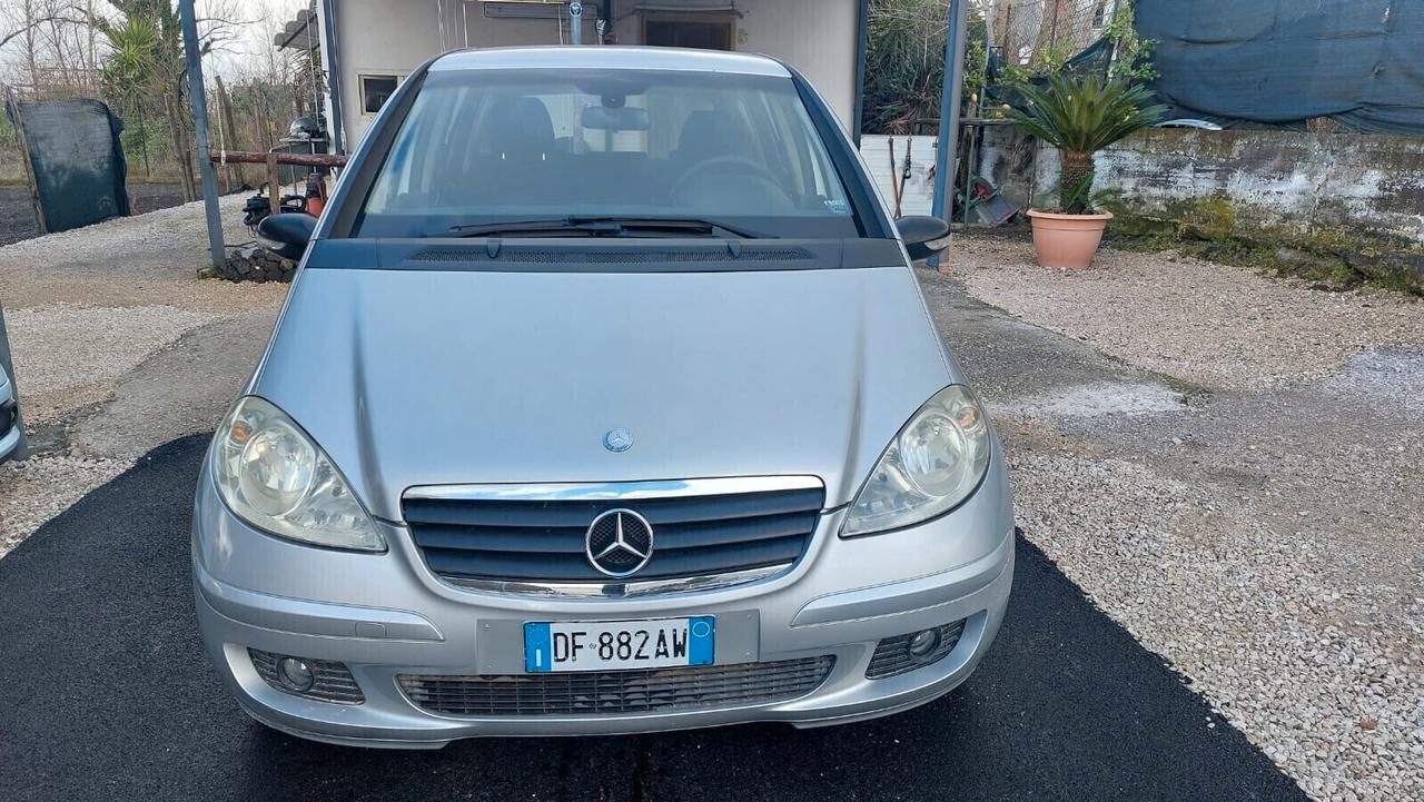 Mercedes-benz CLASSE A 150 Classic ANNO 2004