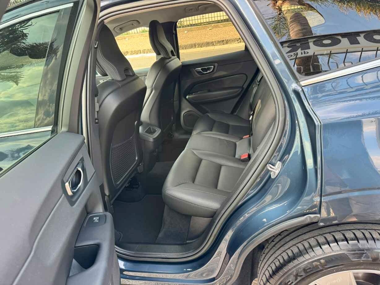 VOLVO XC60 B4 2.0 D-HYBRID 197 CV C.AUTOMATICO