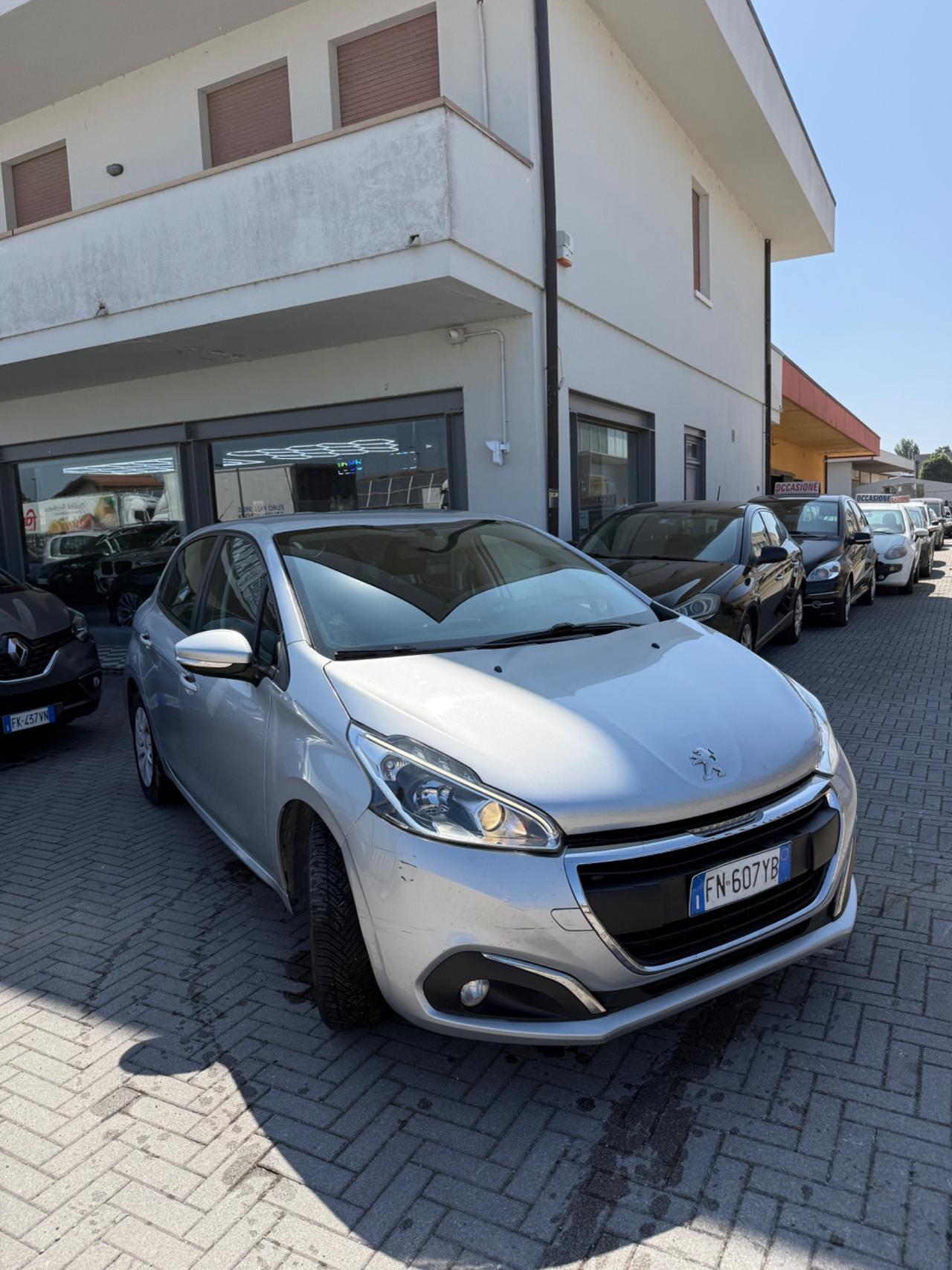 Peugeot 208 BlueHDi 75 5 porte Allure