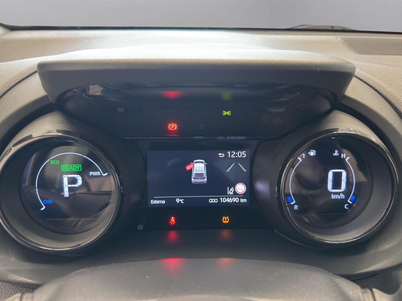 Toyota Yaris 1.5h Lounge