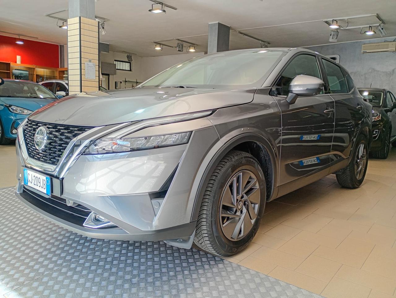 Nissan Qashqai MHEV 140 CV Business