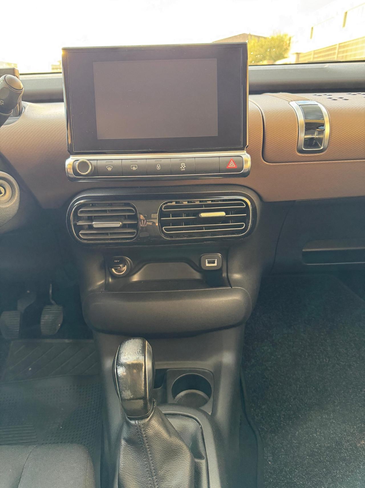 Citroen C4 Cactus PureTech 82 Shine 122000 km