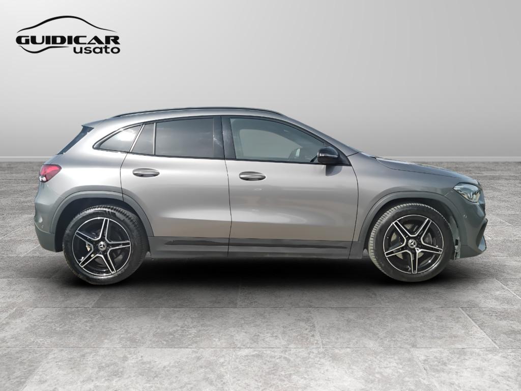 Mercedes-Benz GLA-H247 2020 - GLA 180 d Premium auto