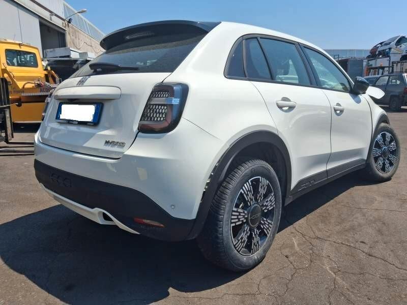 Fiat 600 Hybrid 110 CV DCT MHEV Business