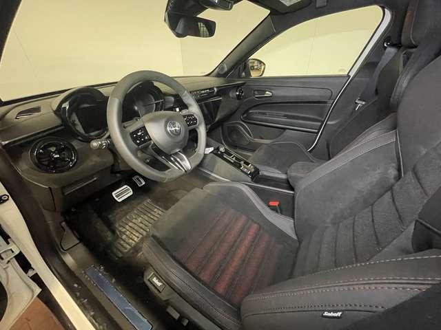 Alfa Romeo Junior 1.2 Hybrid 145cv Speciale + Sabelt + Led Matrix