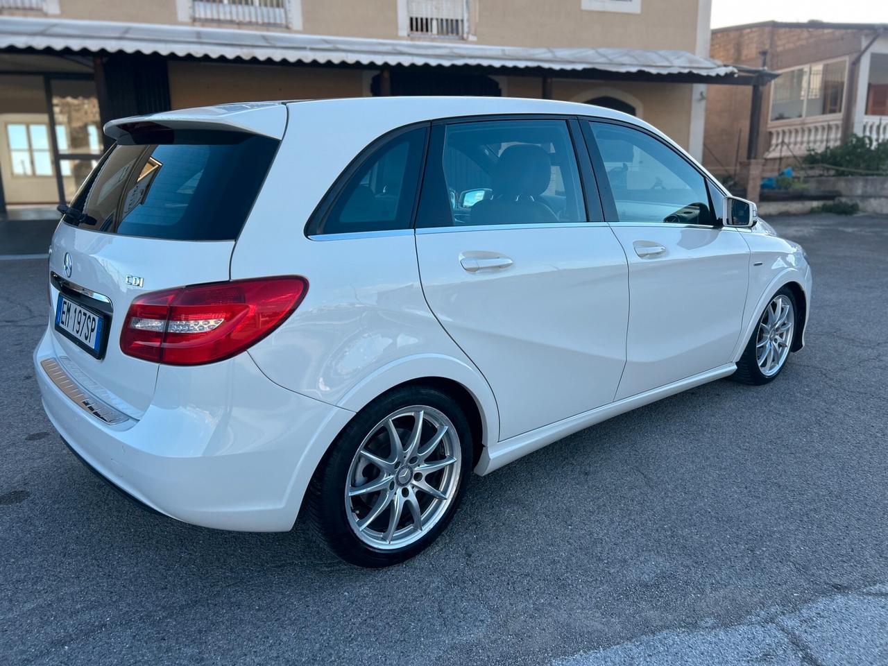 Mercedes-benz B 200 CDI BlueEFFICIENCY Premium