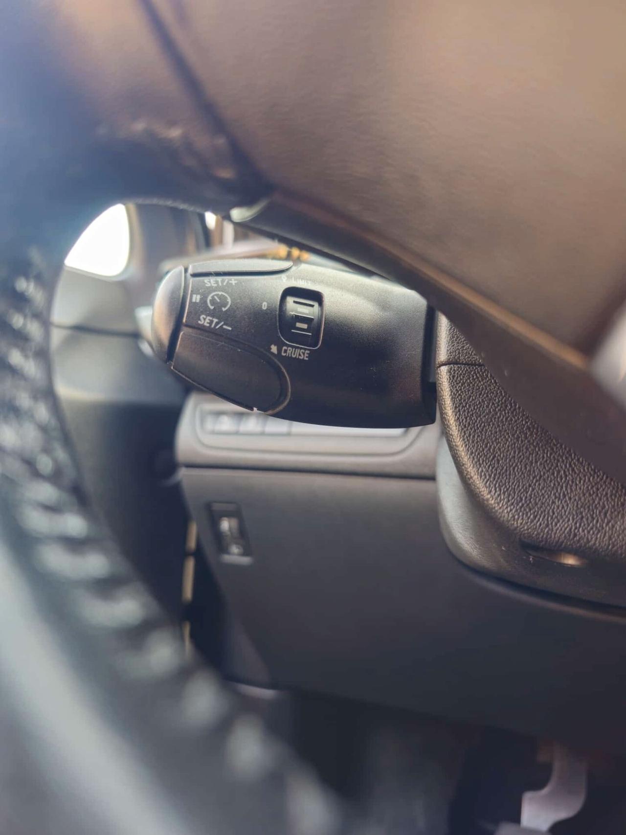 Peugeot 208 BlueHDi 75 5 porte Allure