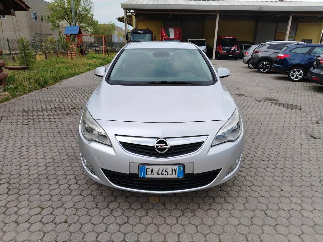Opel Astra 1.7 cdti Cosmo 110cv