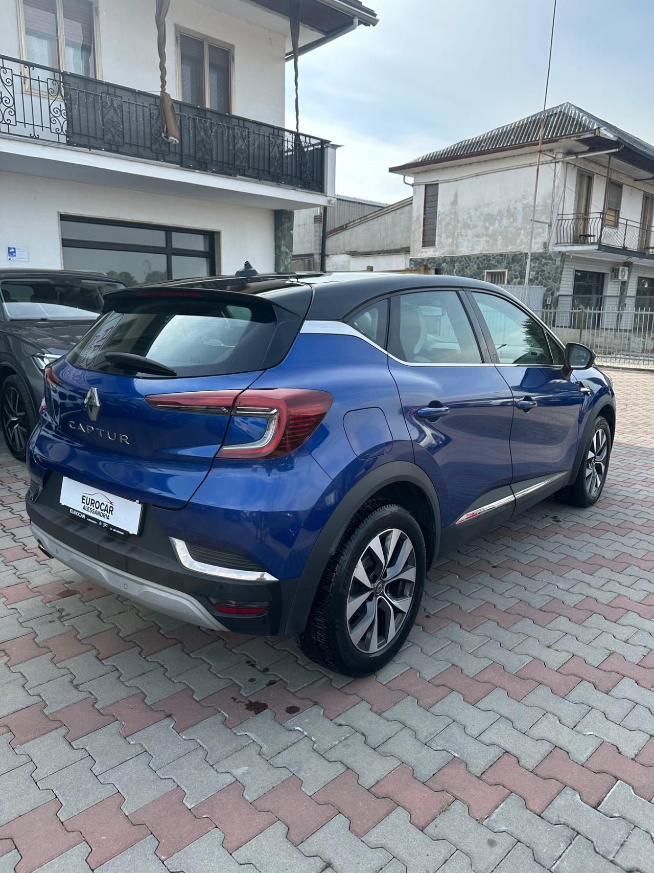 Renault Captur TCe 100 CV Intens