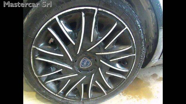 LANCIA Ypsilon 5p. Neopatentati 1.0 hybrid Gold tg: GK585ZB