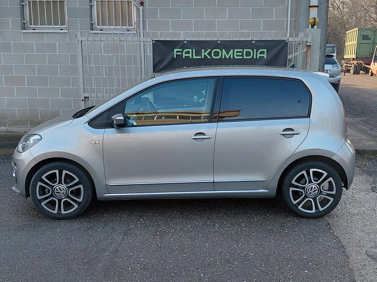 Volkswagen up! 1.0 High 75cv (Neopatentati) garanzia MEC 12 mesi