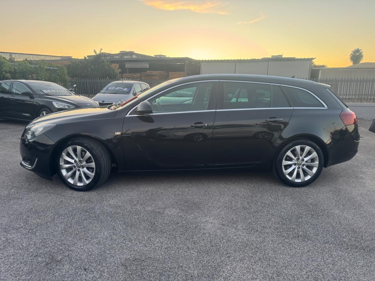 Opel Insignia 2.0 CDTI 163CV Start&Stop Sports Tourer Cosmo Business