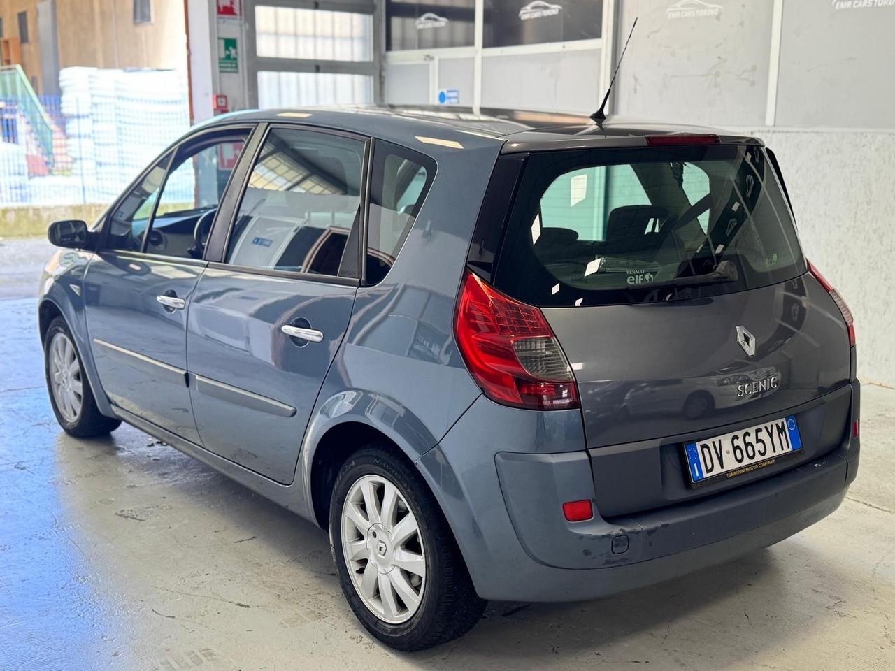Renault Scenic Grand Scénic 1.5 dCi/105CV PlayStation Portable