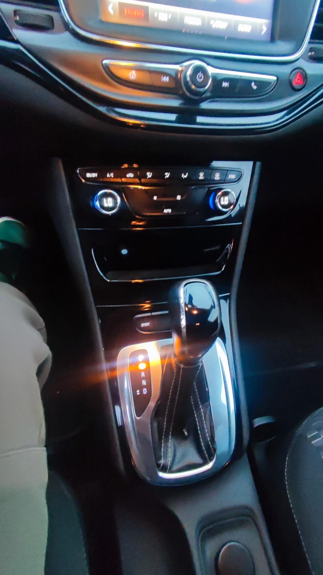 Opel Astra sw 2017 automatica 1.6