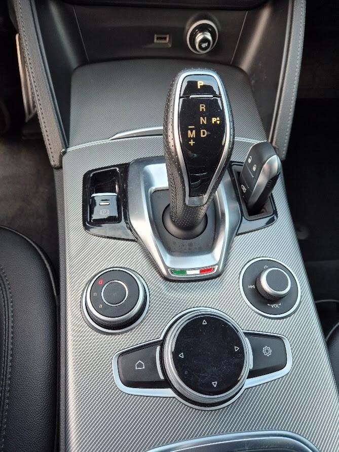 Alfa Romeo Stelvio 2.2 Turbodiesel 190 CV AT8 Q4 Sprint