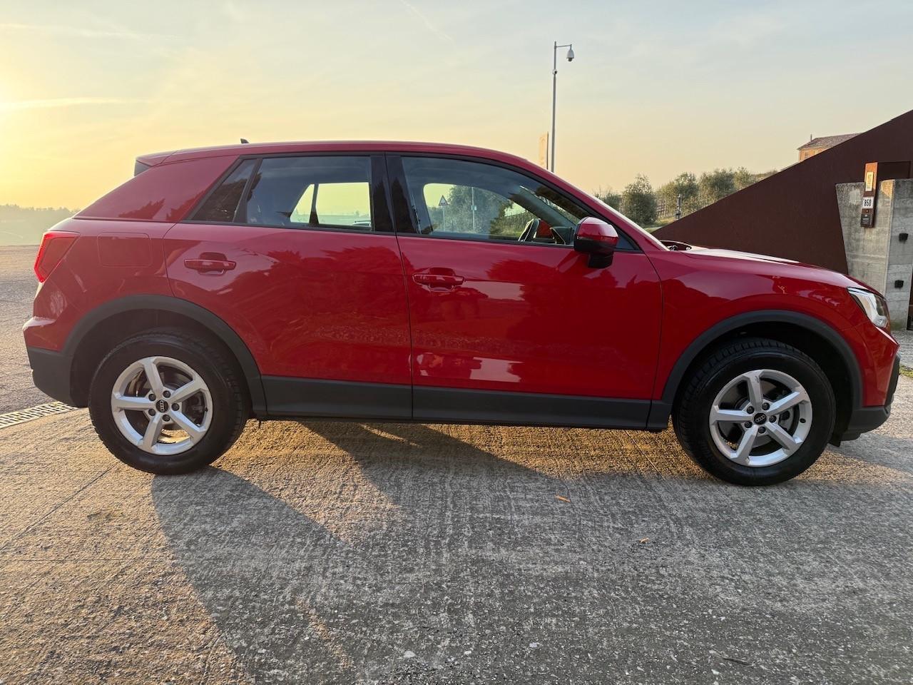 Audi Q2 40 TFSI quattro S tronic Business Advanced