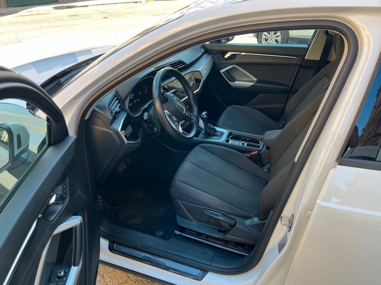 Audi Q3 40 TDI quattro S tronic Business