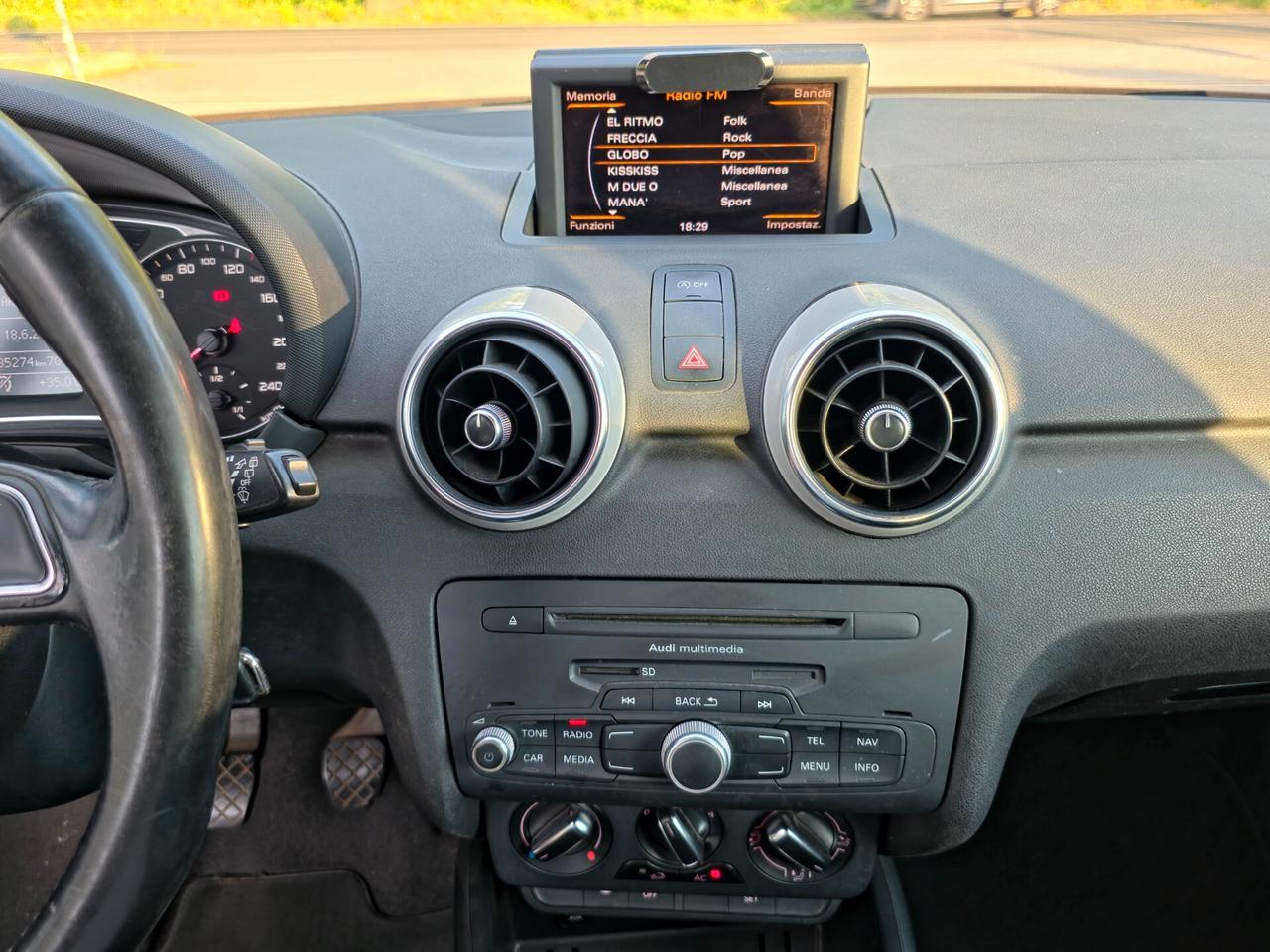 Audi A1 1.2 TFSI Ambition CV-86 E5B Manuale NEO 2011