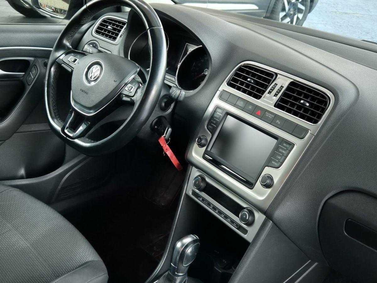 VOLKSWAGEN - Polo - 1.4 TDI 90CV 5p. DSG Highline Full Led