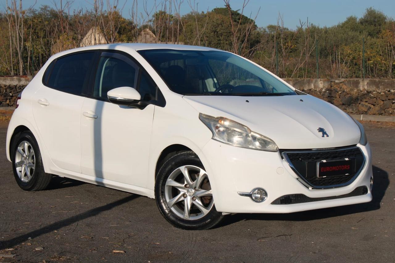 Peugeot 208 1.2 VTi 82 CV 3 porte Allure