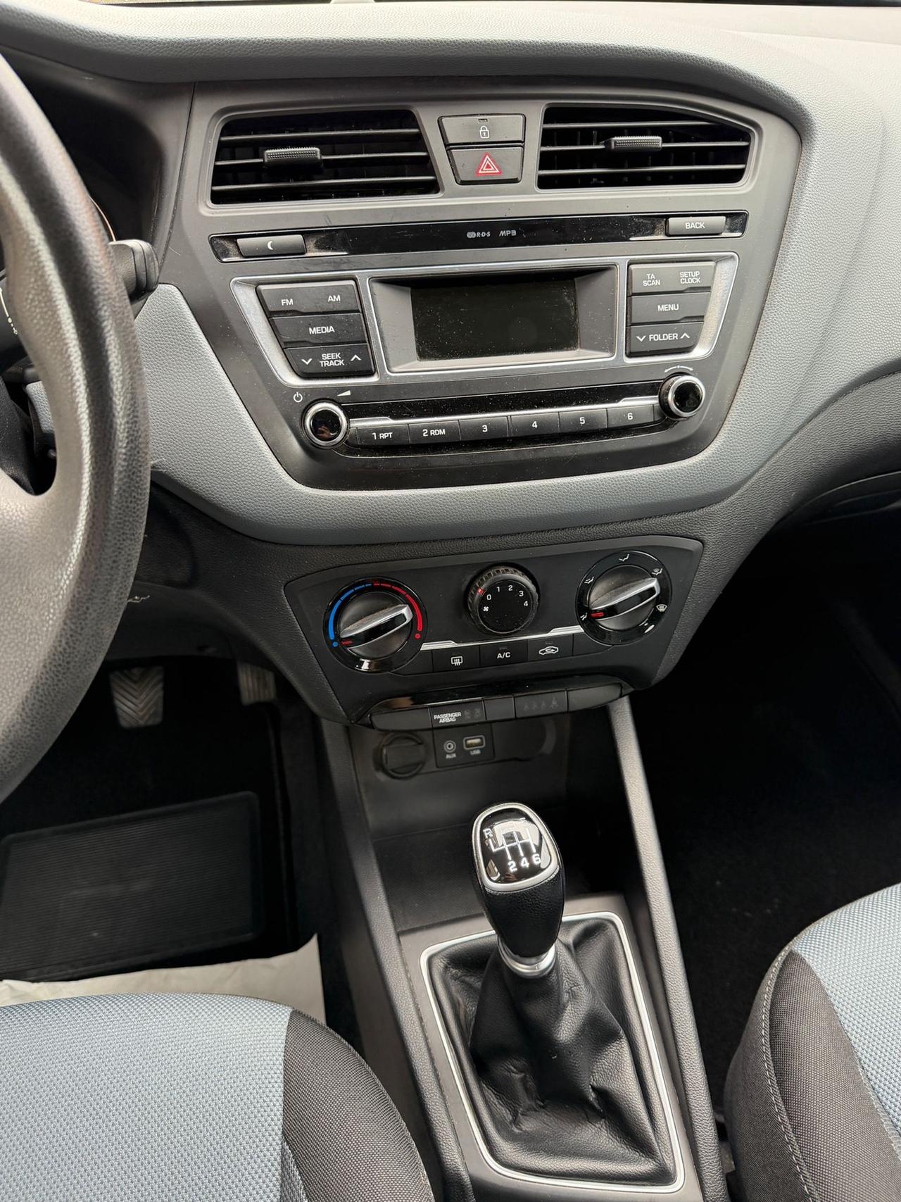 Hyundai i20 1.1 CRDi 12V 5 porte Classic