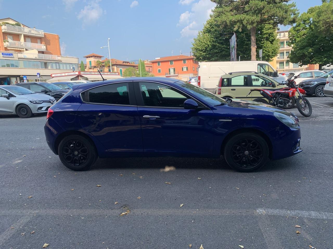 Alfa Romeo Giulietta 1.6 JTDM 16V Super #5822