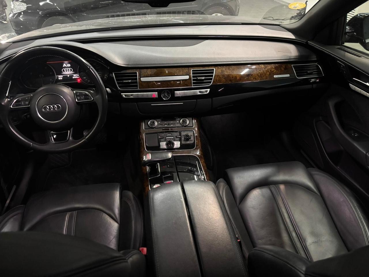 Audi A8 3.0 TDI 258 CV clean diesel quattro tiptronic