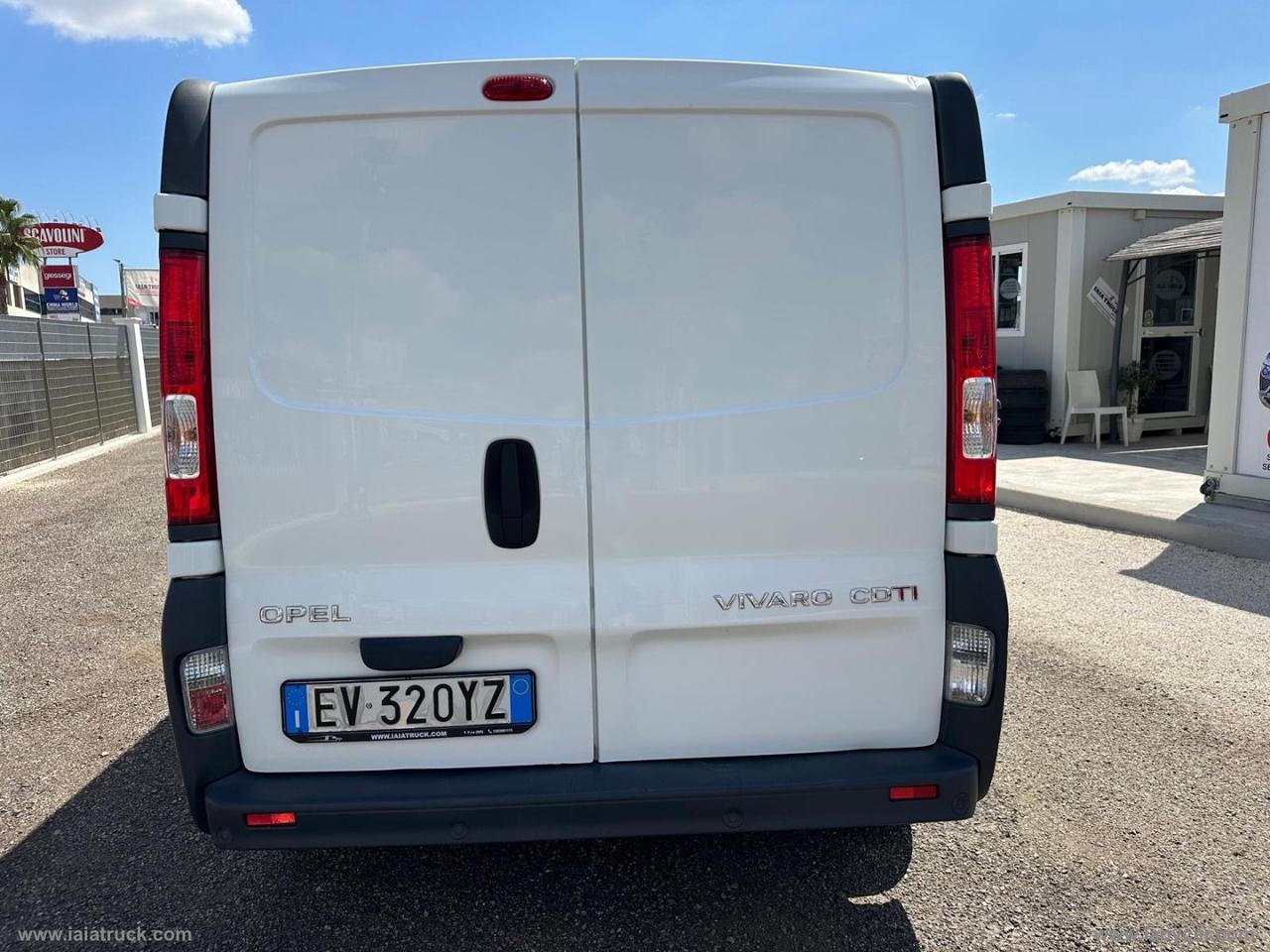 Vivaro 27 2.0 CDTI 120CV PC-TN Furg.