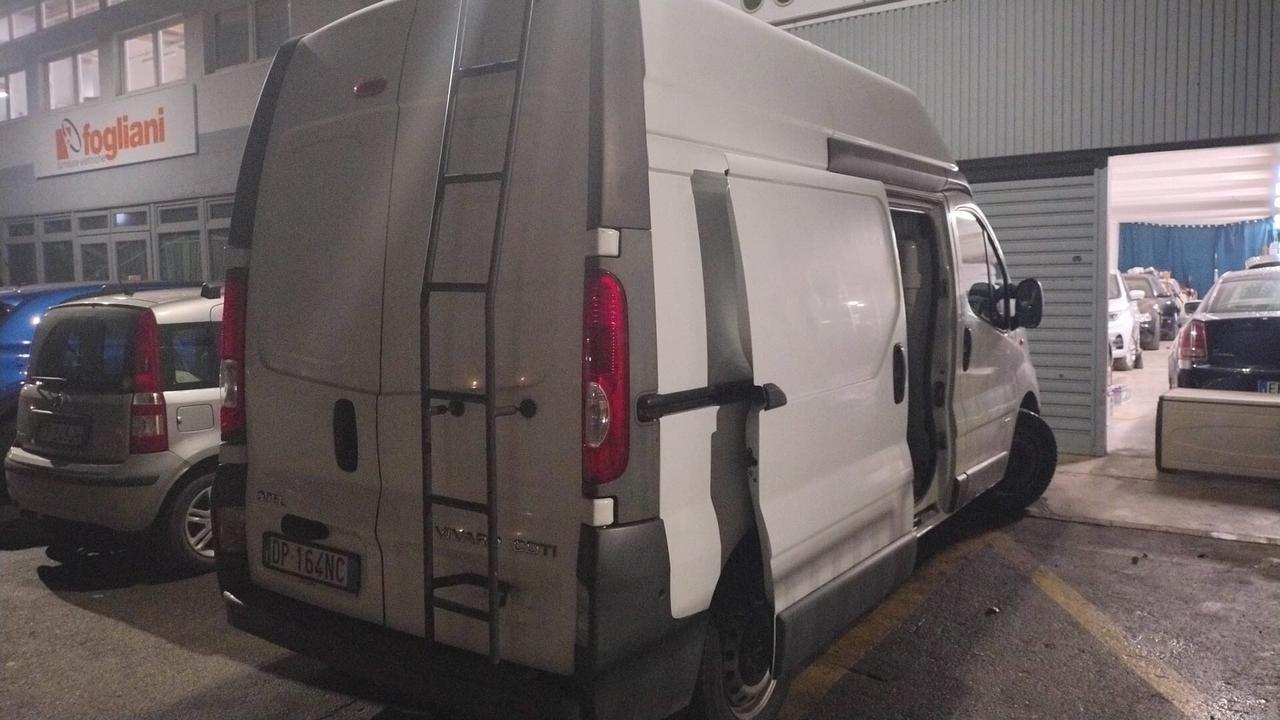 Opel Vivaro 2.0 tetto alto