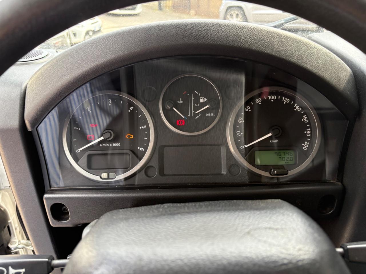 Land Rover Defender 90 2.4 TD4 Station Wagon E