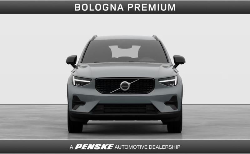 Volvo XC40 B3 automatico Plus Dark