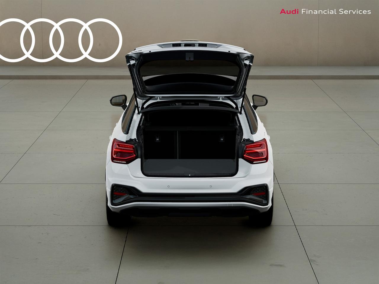 Audi Q2 30 2.0 tdi identity black