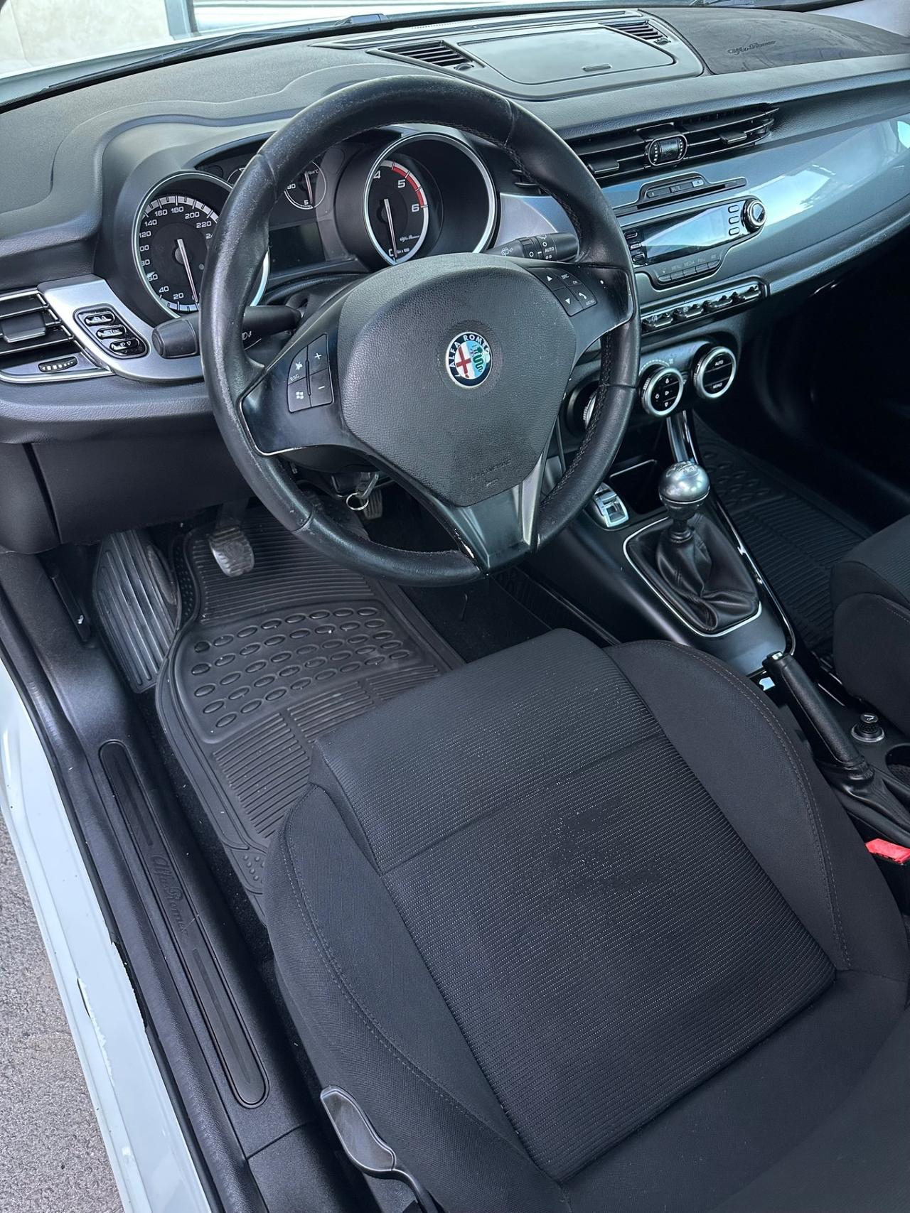 Alfa Romeo Giulietta 1.6 JTDm-2 105cv Distinctive