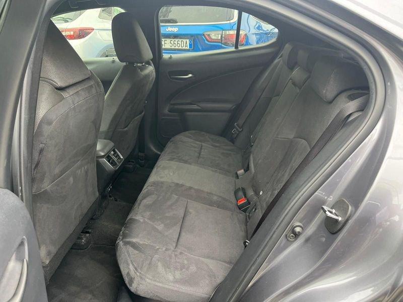 Lexus UX Hybrid 4WD Executive