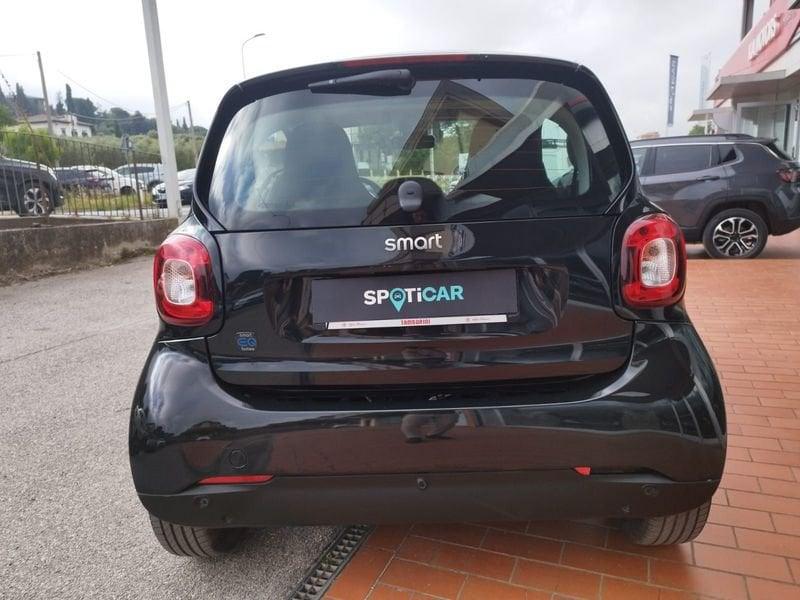 smart fortwo EQ Passion