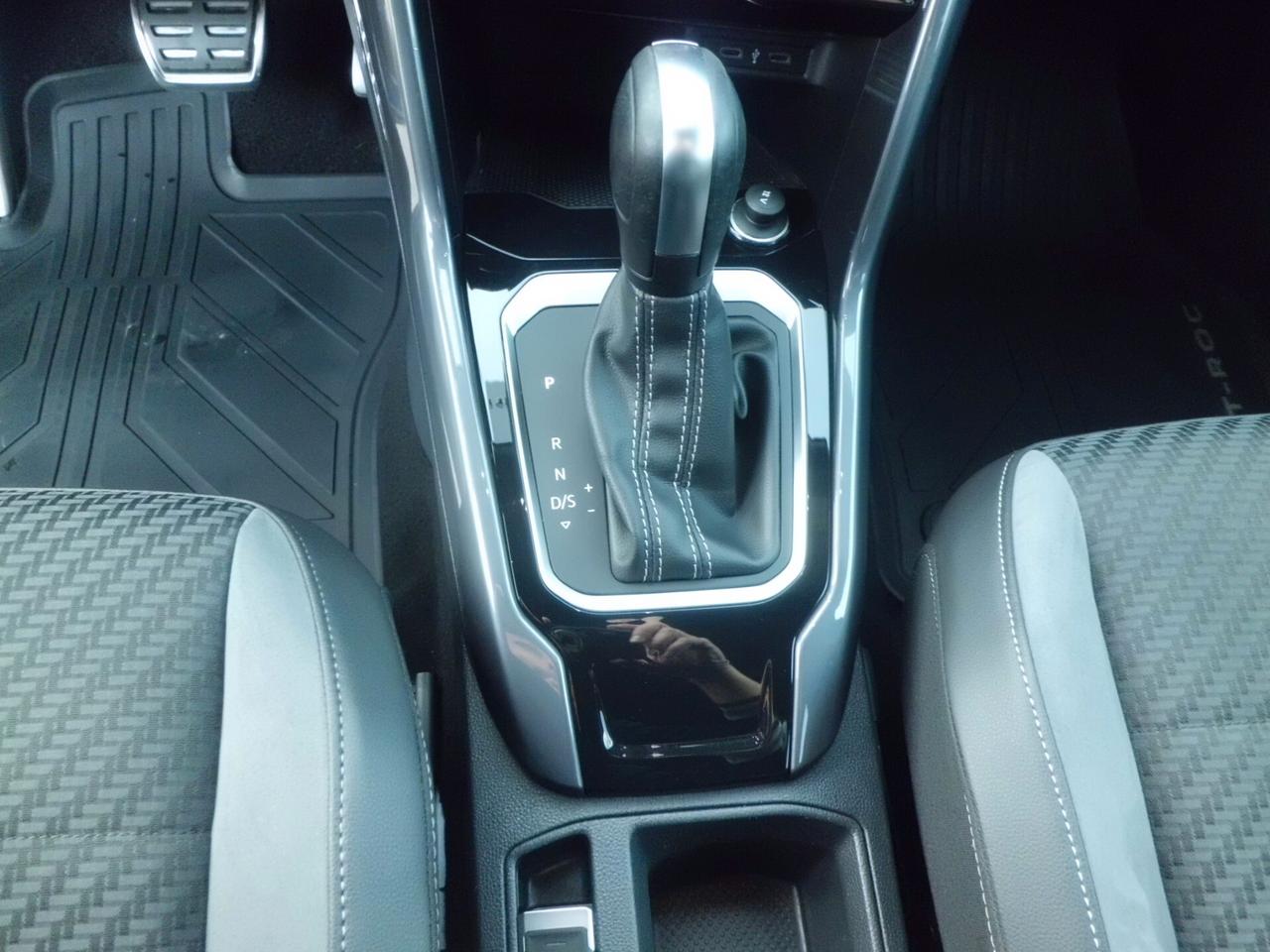 Volkswagen T-Roc 2.0 TDI SCR 150 CV DSG R-Line