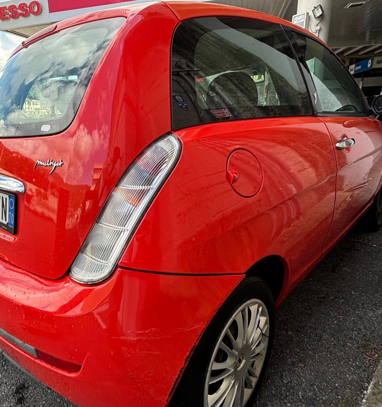 Lancia Ypsilon 1.3 MJT 90 CV Platino