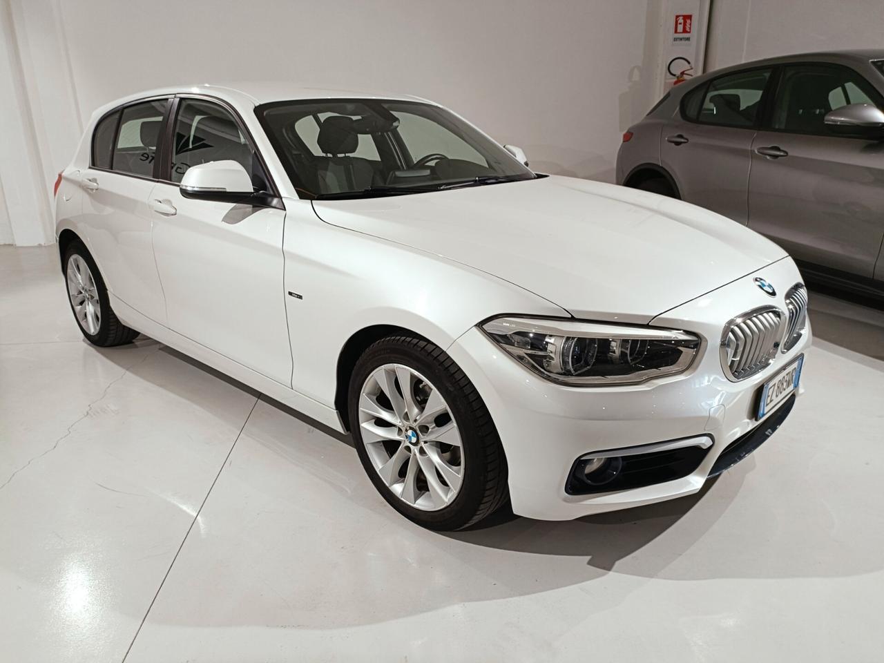 Bmw 118 118d 5p. Urban