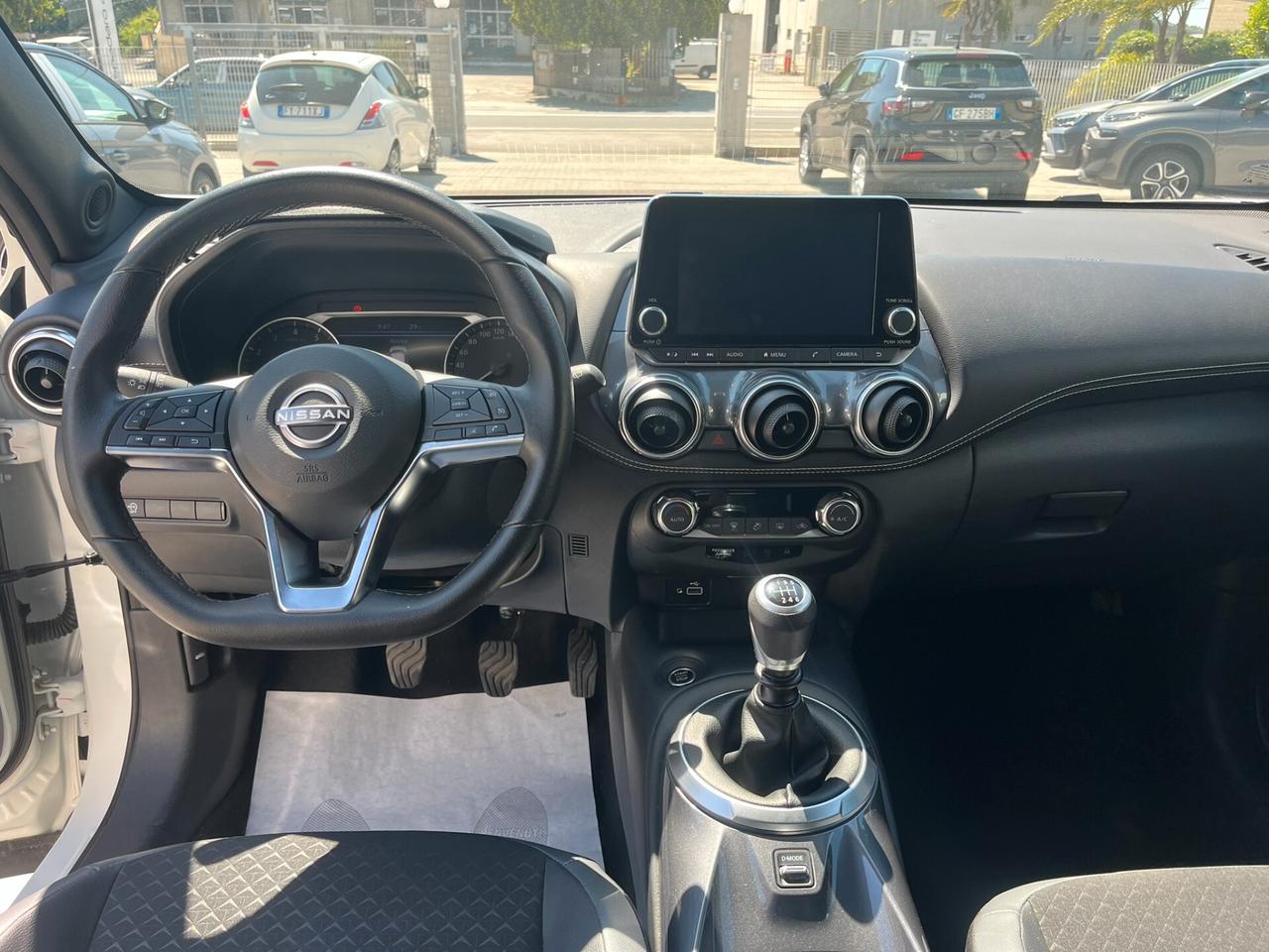 Nissan Juke 1.0 DIG-T 114 CV N-Connecta