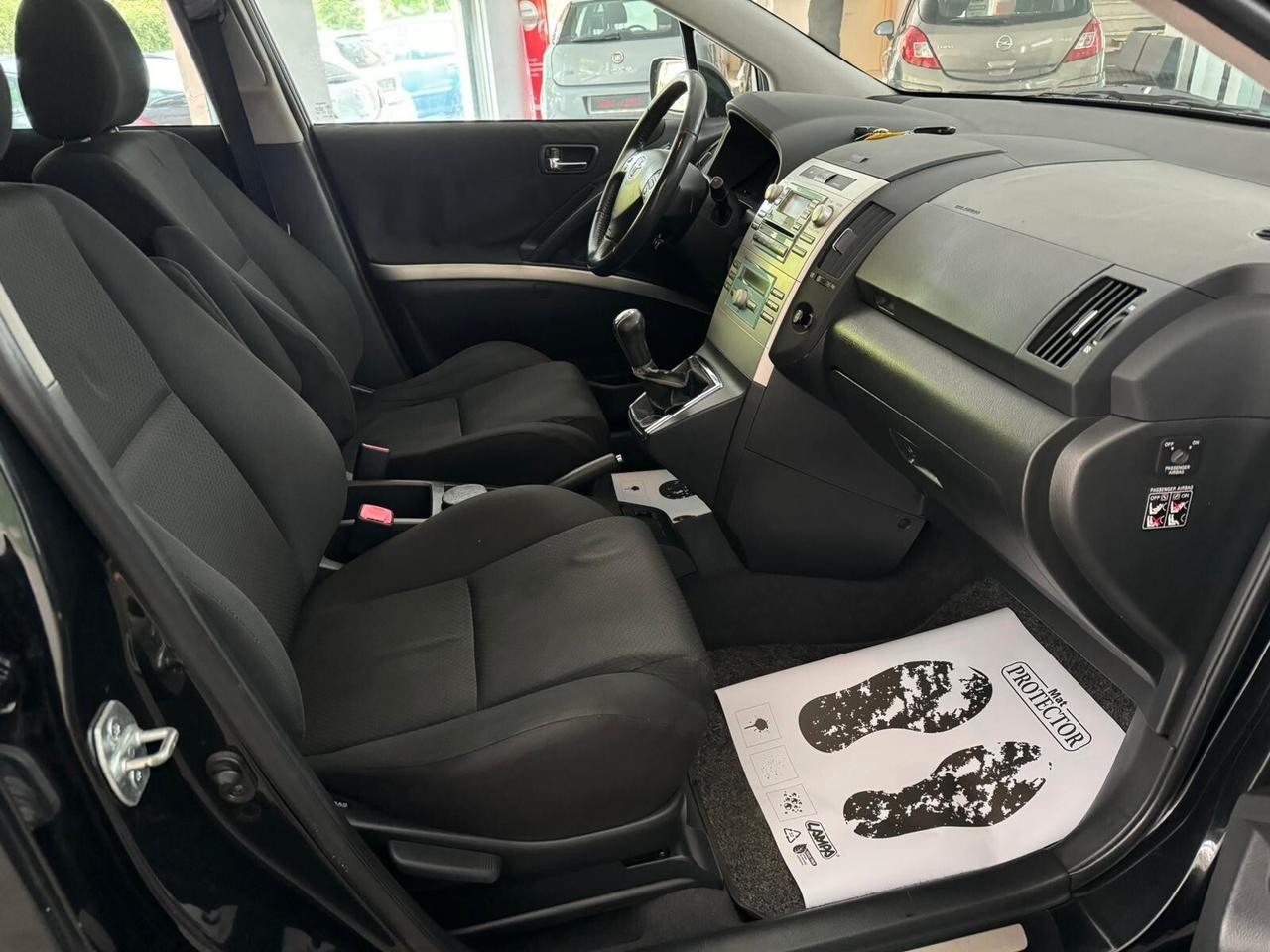 Toyota Corolla Verso 2.2 16V D-4D Sol NEOPATENTI