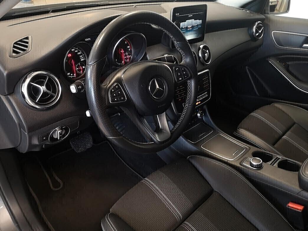 Mercedes-benz GLA 200 180 d Sport 4 MATIC