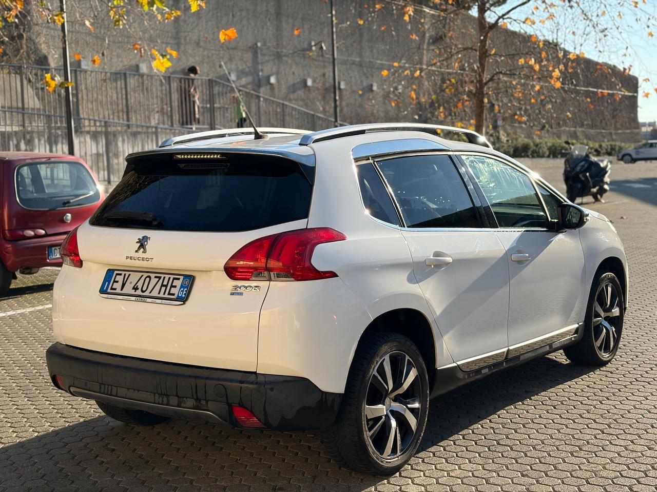 Peugeot 2008 1.6 e-HDi 92cv Allure 2014