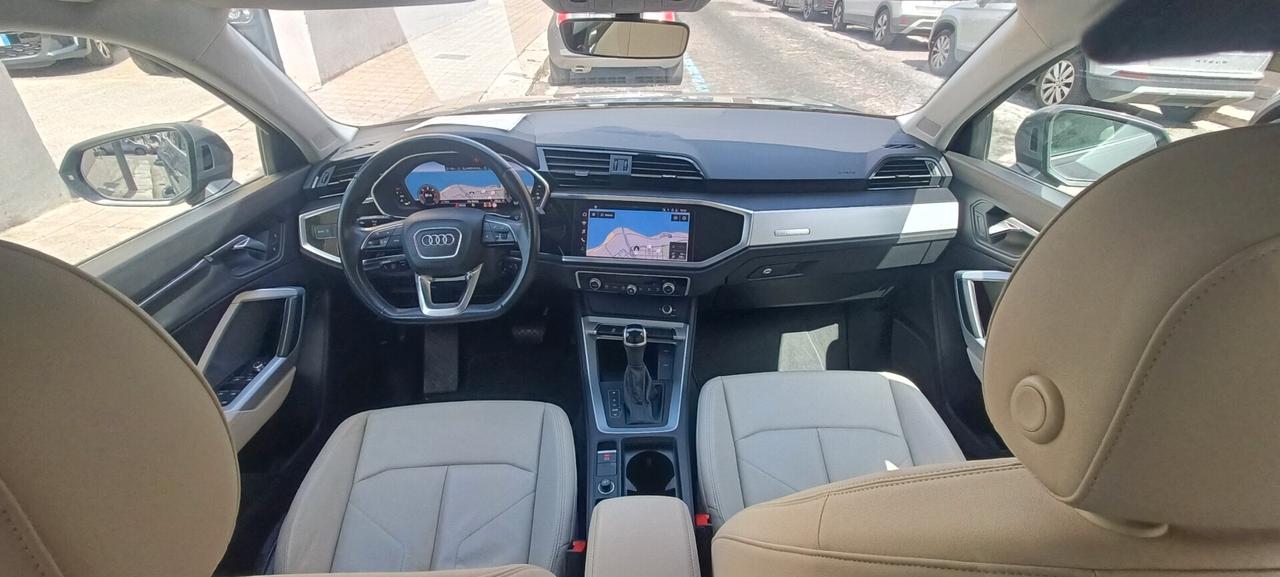 Audi Q3 35 TDI S tronic Business