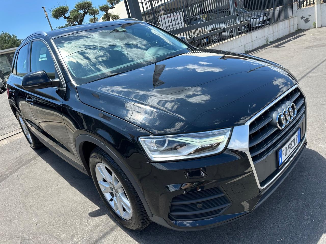Audi Q3 2.0 TDI 150 CV Business
